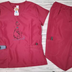 Promoción Uniforme Cereza Cuello V Bordado Dino Importado Antifluido