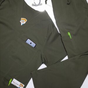 Promocion Uniforme Verde Militar Cuello V Clásico Unisex Lotus Lycra Lafayette